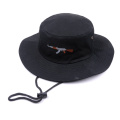 Черная шляпа-ведро на плоской подошве с вышивкой